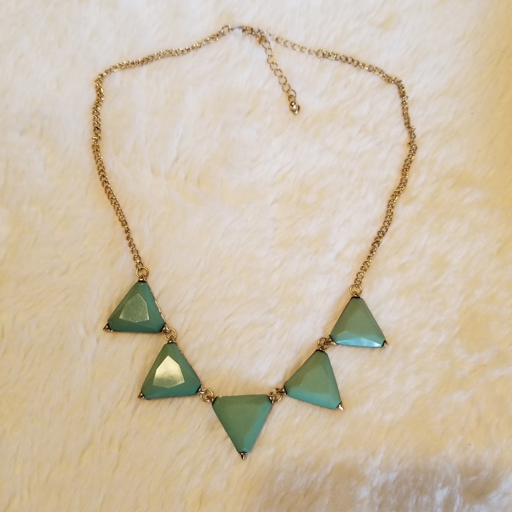 Beautiful green necklace‎